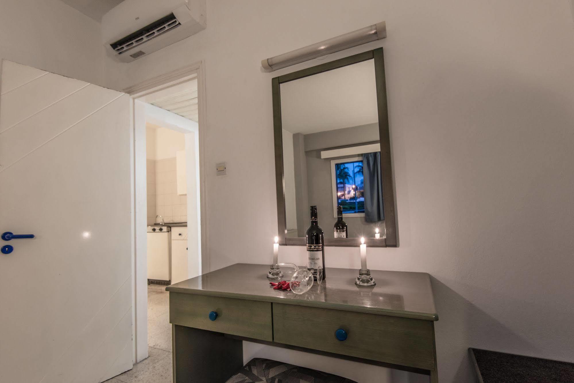 Cordelia Hotel Apartments Айя-Напа Екстер'єр фото